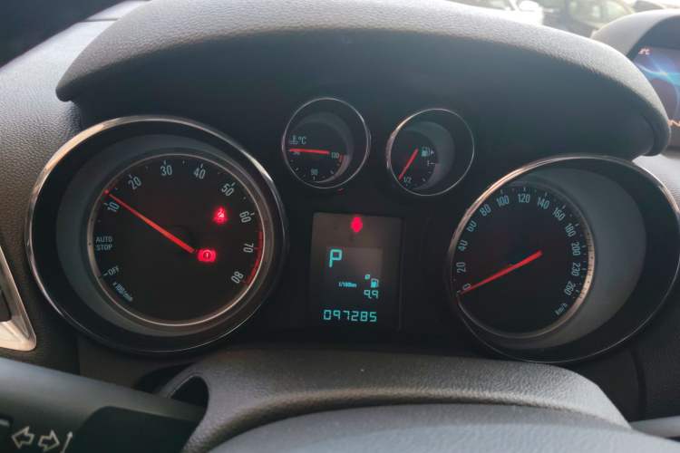 Used Buick Encore 2015 1.4T Automatic Two-Wheel Drive Urban Leading Model
