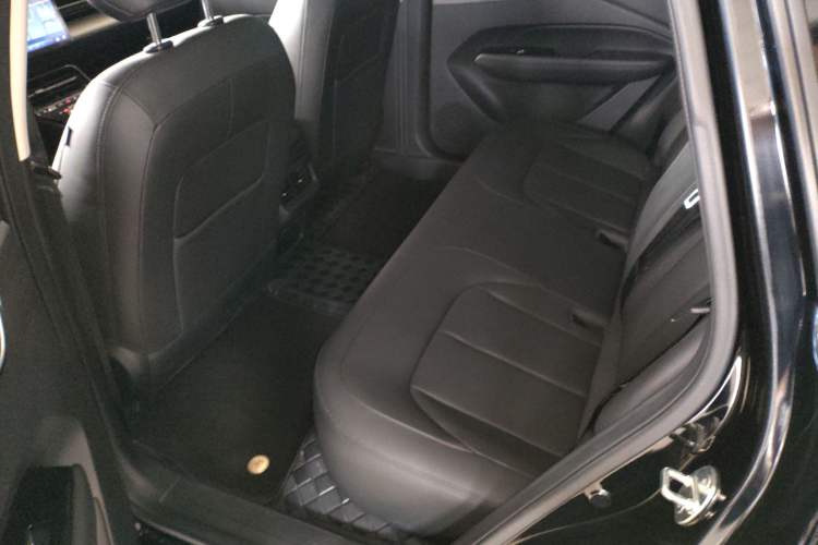 Used Wuling Xingguang 2024 Co-creation Edition 150 Standard Model Left Rear Seat