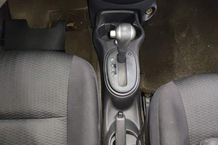 Used Nissan March 2010 1.5L Automatic Easy-Style Version
