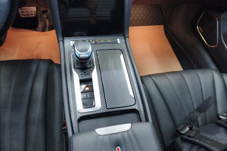 Used Hongqi H5 2024 1.5T DCT Smart Connect Flagship Edition Gear Lever