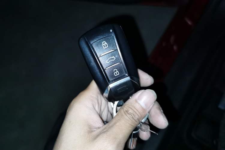 Used Dongfeng Aeolus Yixuan 2021 230T Automatic Zuiying Knight Edition