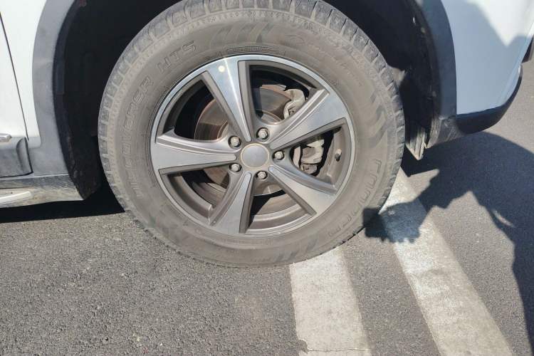 Used Haval H6 2015 Sport Edition 1.5T Manual Two-Wheel Drive Elite Model Right Front Wheel Hub