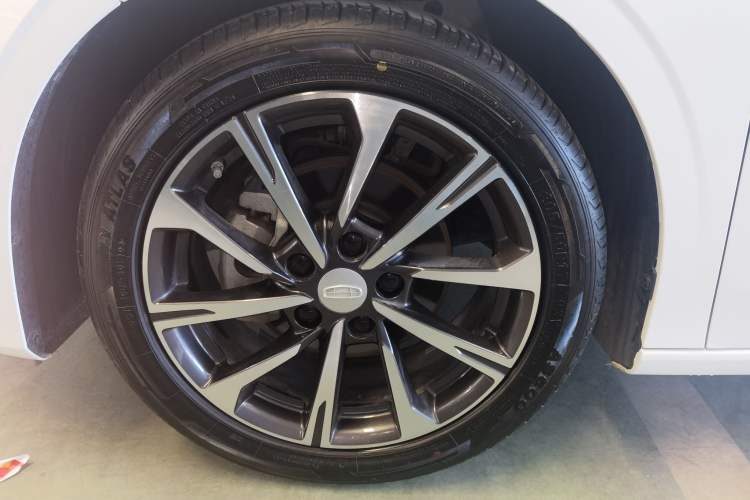 Used Geely Auto Emgrand 2025 4th Generation 1.5L CVT Luxury Version