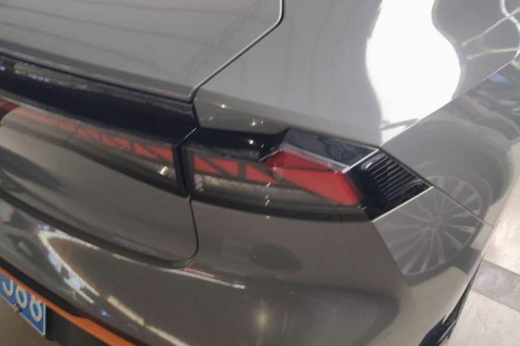 Used Changan UNI-V 2024 1.5T Prestige Sport Edition