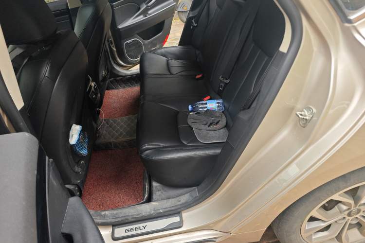 Used Geely Auto Emgrand GT 2016 2.4L Comfort Version Left Rear Seat