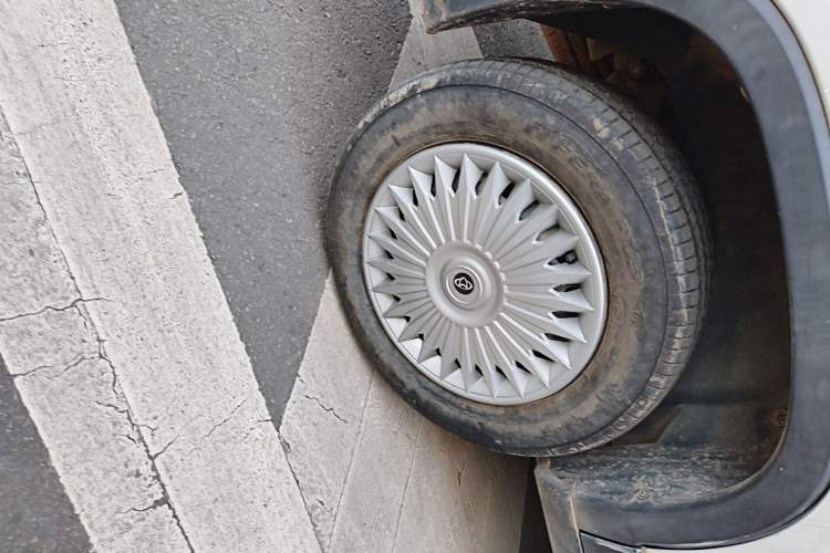 Used CHANGAN OSHAN X70A 2019 1.5L Manual Standard Version China VI