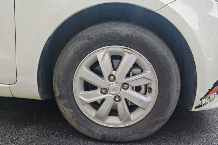 Used Kia K2 2015 Sedan 1.4L MT GLS
