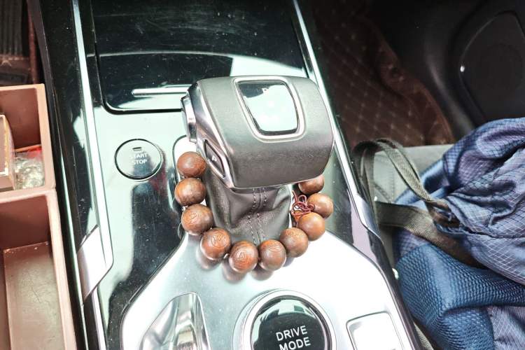 Used Hongqi HS5 2019 2.0T Smart Connect Flagship All-Wheel-Drive Version Gear Lever