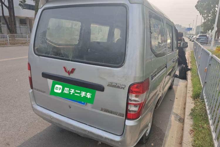 Used Wuling Zhiguang 2013 1.0L Practical Version