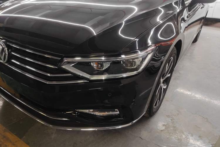 Used Volkswagen Magotan 2020 330TSI DSG Leading Model
