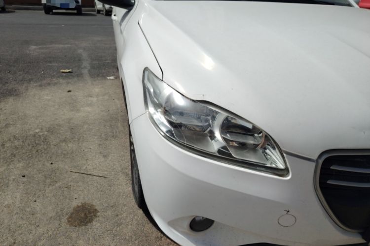 Used Peugeot 301 2016 1.6L Manual Comfort Edition Right Front Headlight