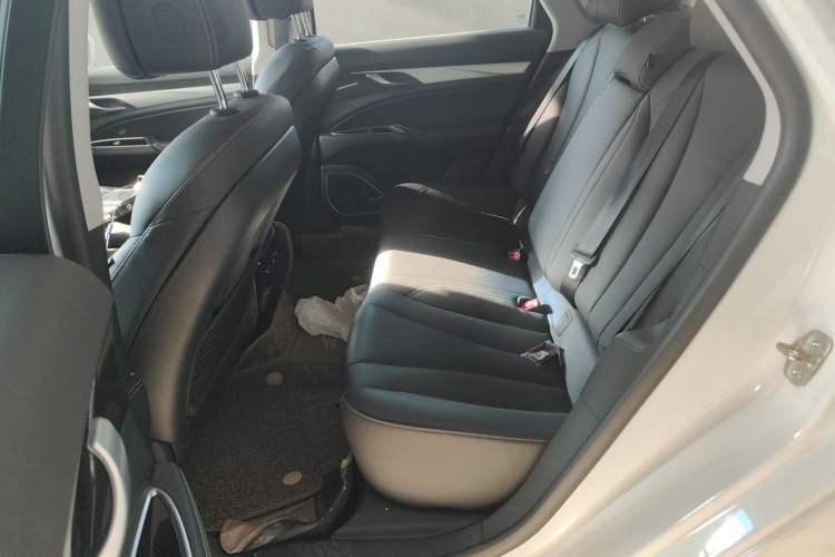 Used Geely Auto Emgrand GT New Energy 2018 1.5T PHEV Yao Ling Edition Left Rear Seat