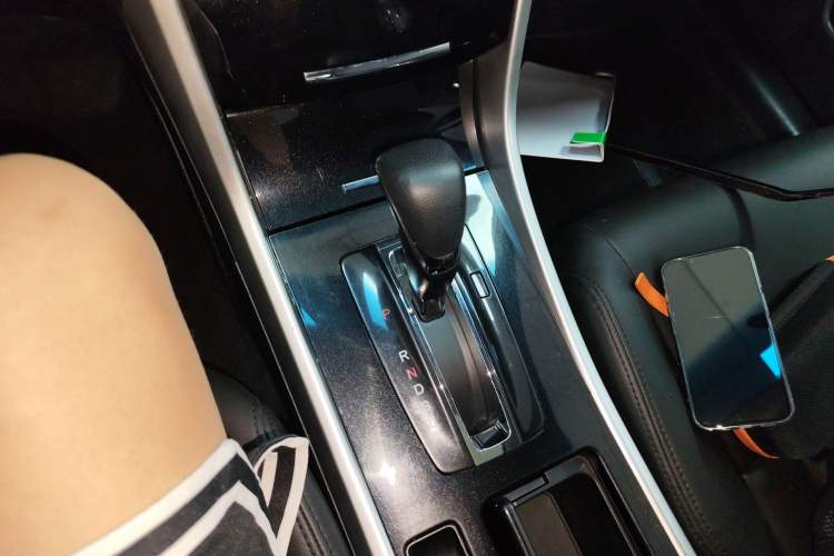 Used Honda Accord 2016 2.0L Comfort Edition Gear Lever