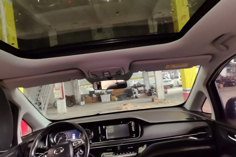 Used GAC Trumpchi M6 2021 270T DCT Luxury Edition (7-seater)
