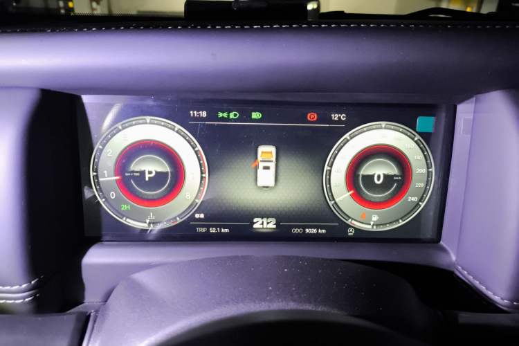 Used 212 T01 2024 2.0T Explorer