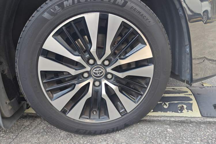 Used Toyota Alphard 2018 Revised Version 3.5L Premium Edition