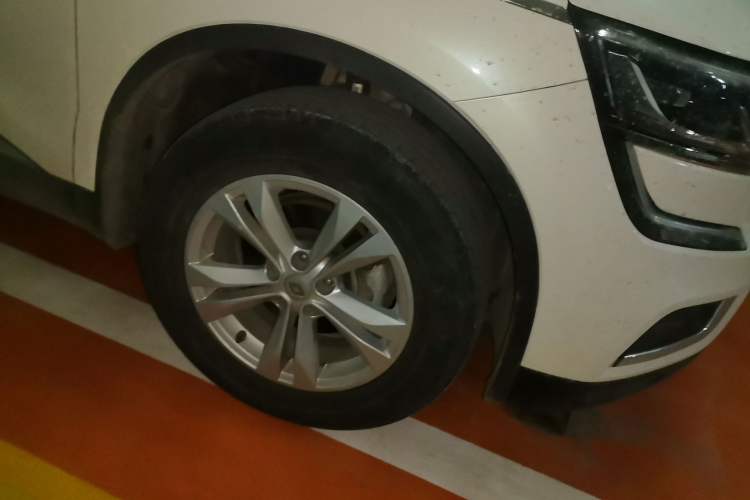 Used Renault Koleos 2018 2.0L Two-Wheel-Drive Luxury Edition