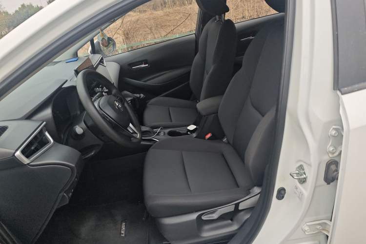 Used Toyota Levin 2024 Smart Electric Hybrid Dual-Engine 1.8L Leading Edition