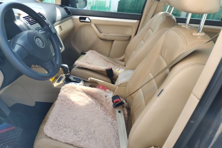 Used Volkswagen Touran 2011 1.4T DSG Zhiya Edition 5 Seats Left Front Seat