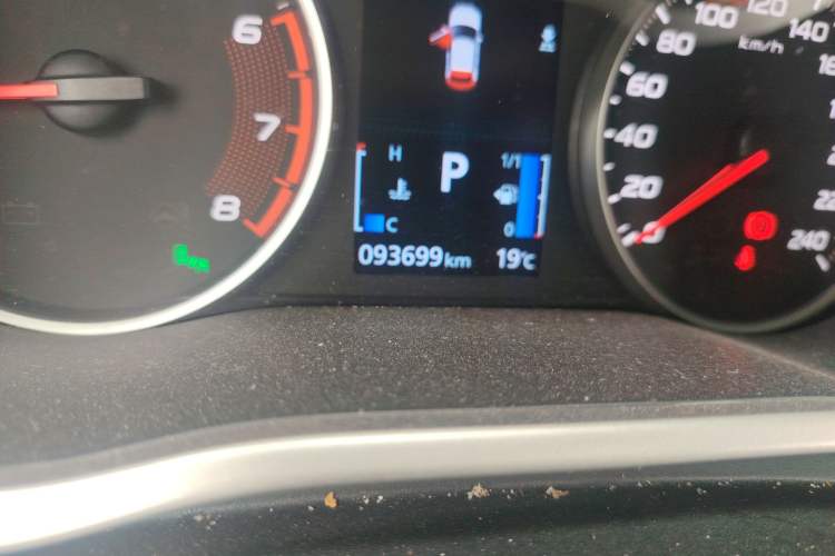 Used Mitsubishi Eclipse Cross 2018 1.5T CVT Four-Wheel Drive TrueMe Edition Odometer Close Up