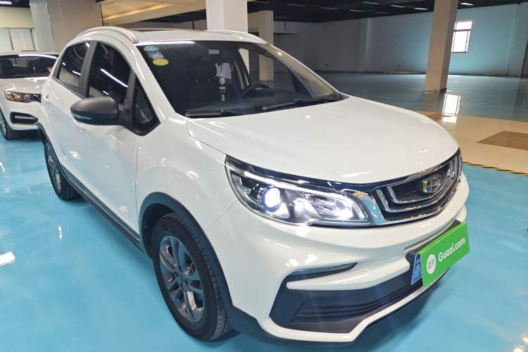 Used Geely Auto Vision X3 2020 1.5L CVT Luxury Model Front Right 45 Deg