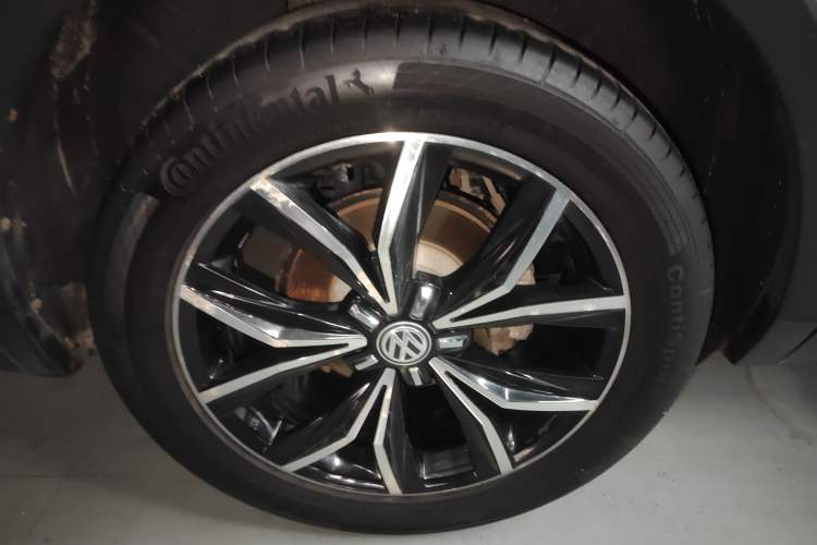 Used Volkswagen Tiguan L 2020 330TSI Automatic Two-Wheel Drive Smart Luxury Edition China VI Standard