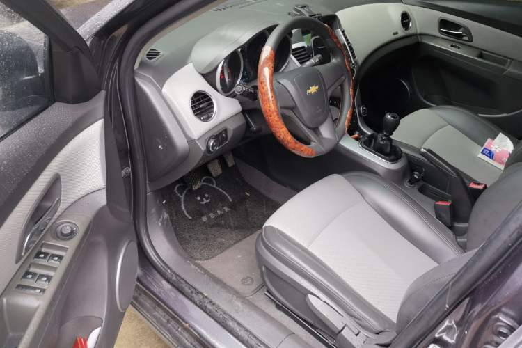 Used Chevrolet Cruze 2013 1.6L SE MT
