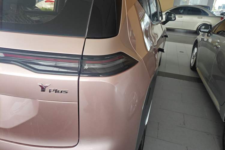 Used AION Y 2023 Younger
