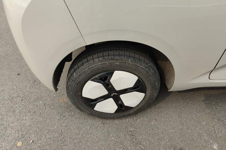 Used Wuling Hongguang MINIEV 2024 3rd Generation 215km Advanced Version
