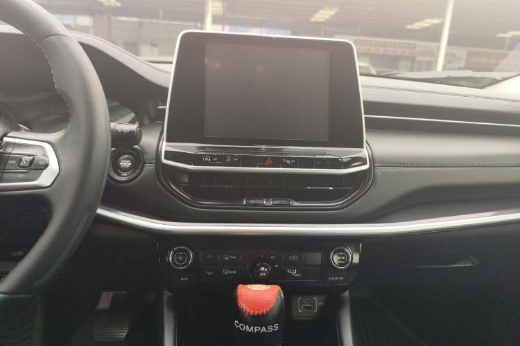 Used Jeep Compass 2021 220T Automatic Leading Edition