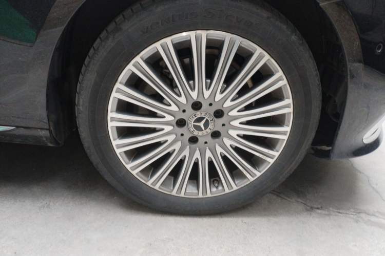 Used Mercedes-Benz E-Class 2023 Updated E 300 L Luxury Edition