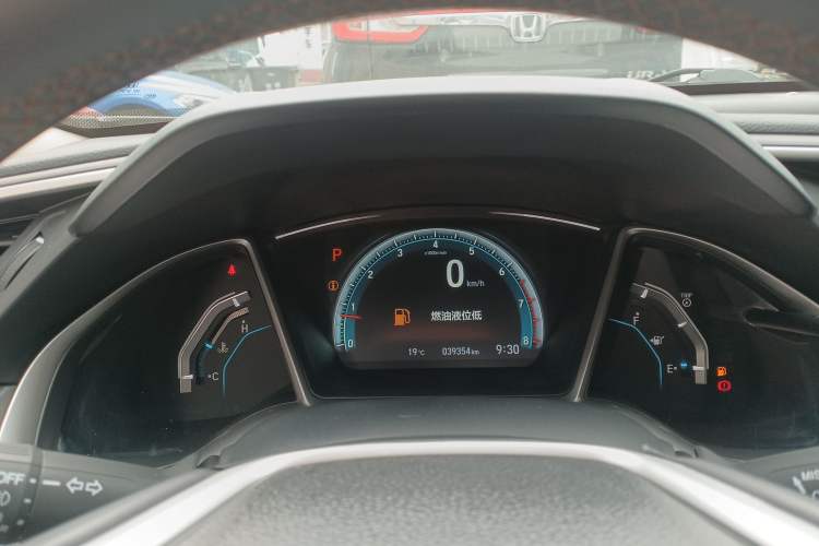 Used Honda Civic 2016 220TURBO CVT Luxury Edition