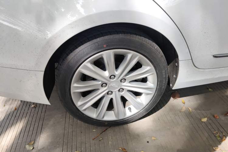 Used Cadillac ATS-L 2017 28T Fashion Edition Exterior 5