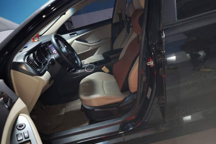 Used Kia K5 2015 2.0L Automatic GL
