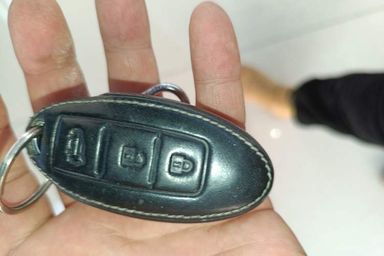 Used Infiniti QX60 2016 2.5 S/C Hybrid Two-Wheel-Drive Excellence Edition China V Standard