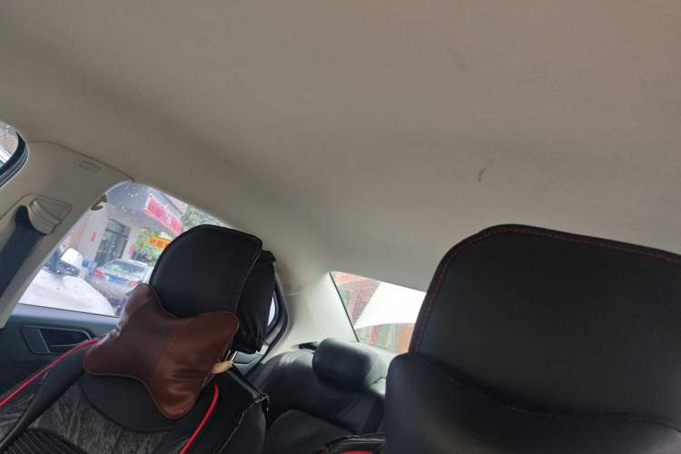 Used Volkswagen Jetta 2015 1.6L Manual Fashion Edition