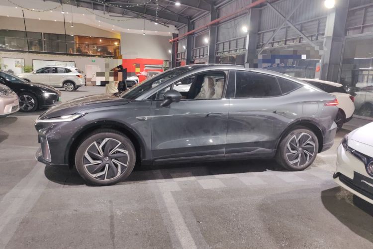 Used Rising R7 2022 Long-Range Advanced Edition