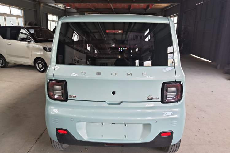 Used Geely Galaxy Panda 2023 Panda Mini 200km Endurance Bear Rear