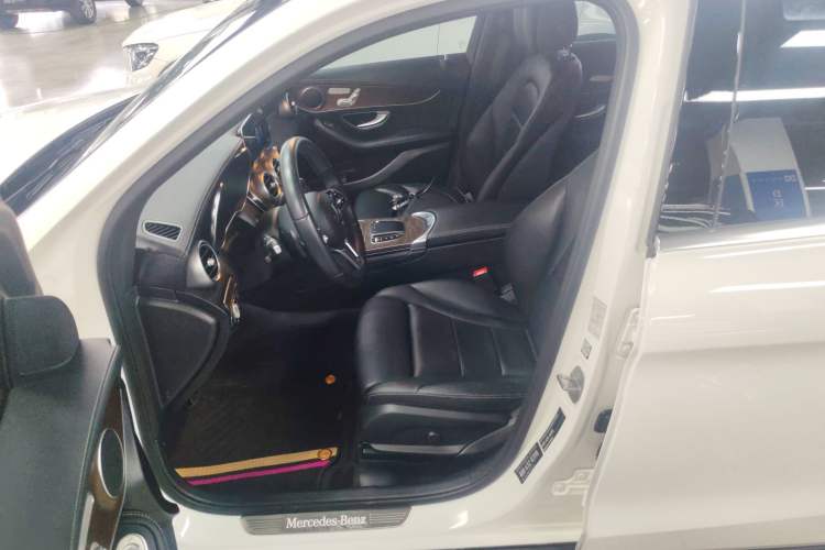 Used Mercedes-Benz GLC 2022 GLC 260 L 4MATIC Luxury Model Left Front Seat