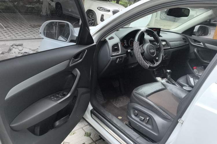 Used Audi Q3 2016 30 TFSI Fashion Model
