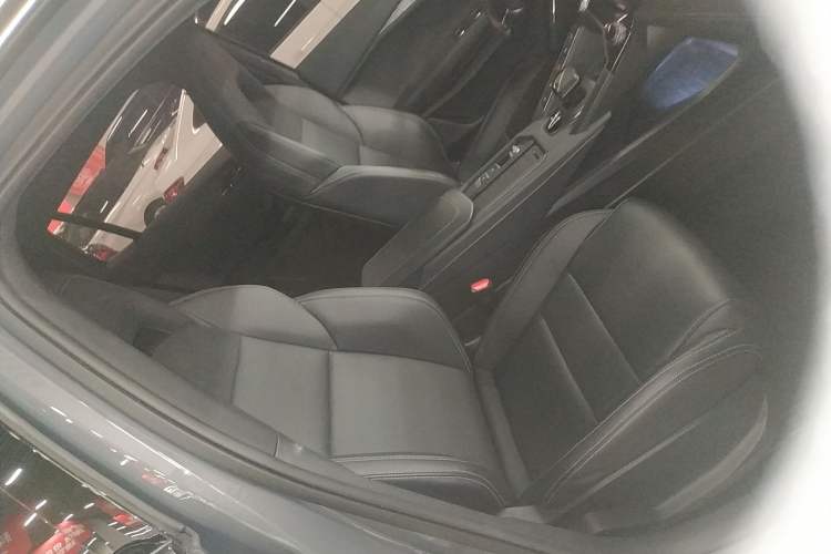 Used Lynk & Co 06 2020 1.5T JinPro model
