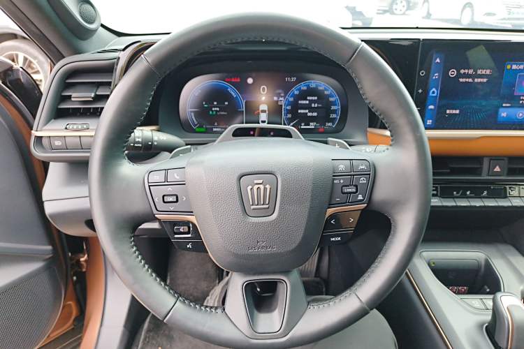 Used Toyota Crown 2023 2.4T SportCross HEV Four-Wheel Drive Ultimate Edition Steering Wheel
