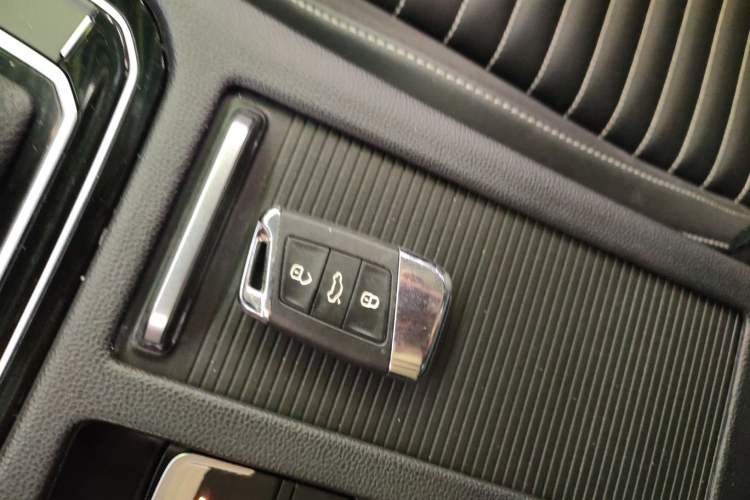 Used Volkswagen Magotan 2020 330TSI DSG Leading Model Interior 1