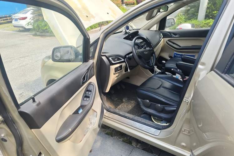 Used Chery Arrizo M7 2015 1.8L Manual WideJoy Edition 232 Seats Driver Seat