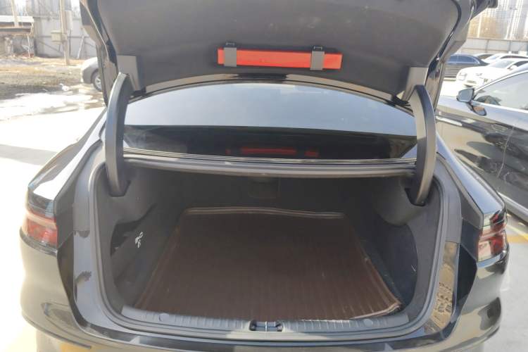 Used BYD Han 2024 EV Glory Edition 605KM Front-Wheel-Drive Premium Model