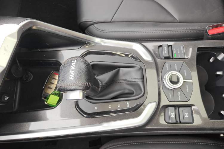 Used Haval H6 2017 Blue Label 1.5T Automatic Two-Wheel Drive ZhiShang Model