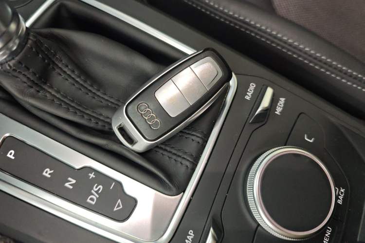 Used Audi Q2L 2021 35 TFSI Fashion Dynamic Model
