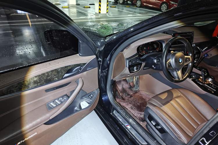 Used BMW 5 Series 2020 525Li M Sport Package