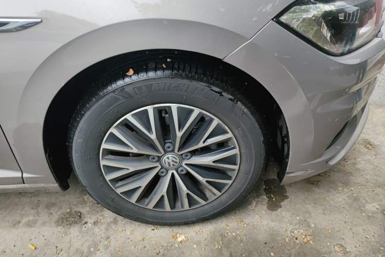 Used Volkswagen Sagitar 2019 280TSI DSG Comfort Version China V Standard Right Front Wheel Hub
