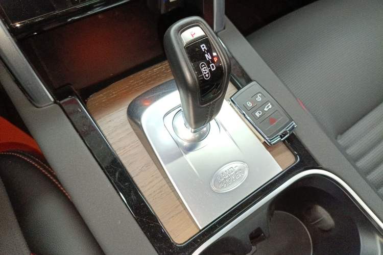 Used Land Rover Discovery Sport 2022 Revised Version 249 PS R-Dynamic S Performance Edition 5 Seats
